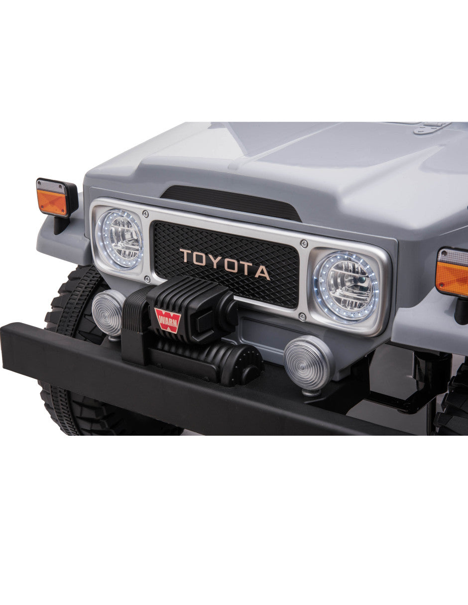PINGÜE® Montable Eléctrico Niños Toyota® FJ-40 Land Cruiser® Licencia Oficial | Control Remoto 2.4 GHz, 24V, Luces LED, Música, Radio | 2 Motores |