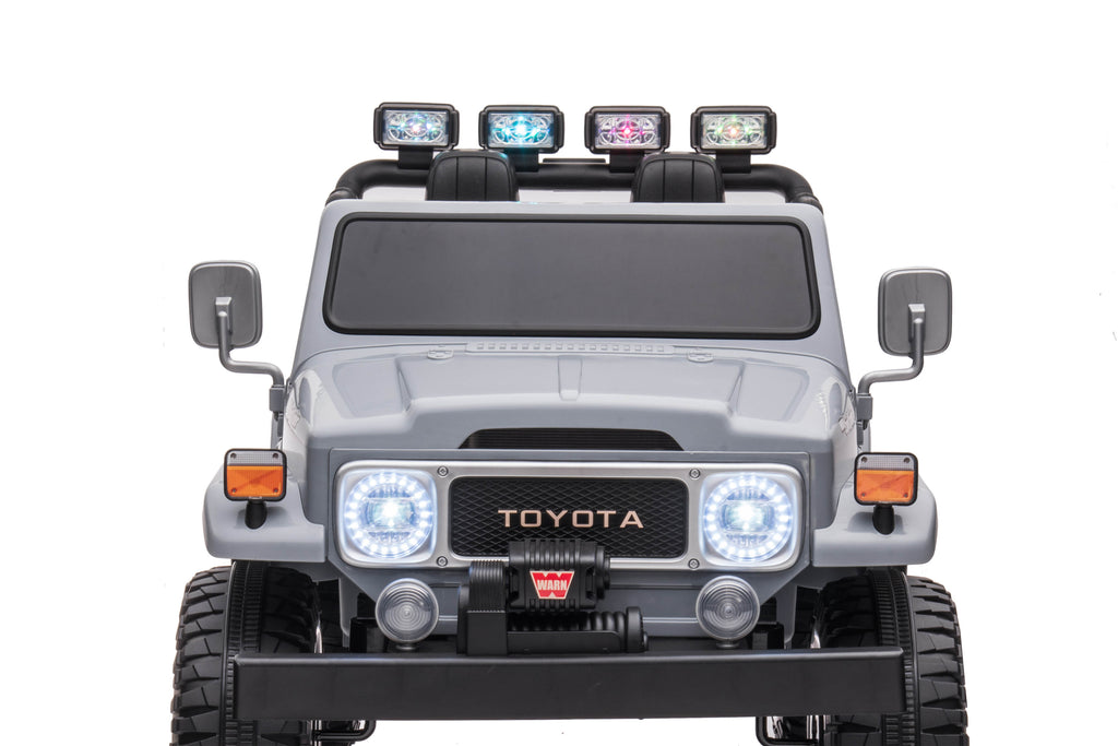 PINGÜE® Montable Eléctrico Toyota FJ-40 | Control Remoto 2.4 GHz | Batería 12V 7AH |8 Km/h | 2 Motores 550 |Luces LED, Música, Radio